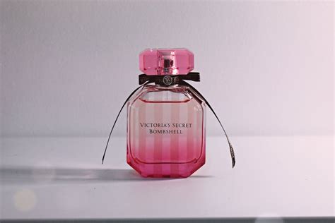 wie lange halten 100ml parfum|wie lange bleibt parfum frisch.